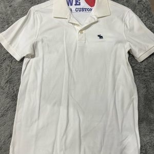 Abercrombie & Fitch White Polo Shirt Crisp and Versatile